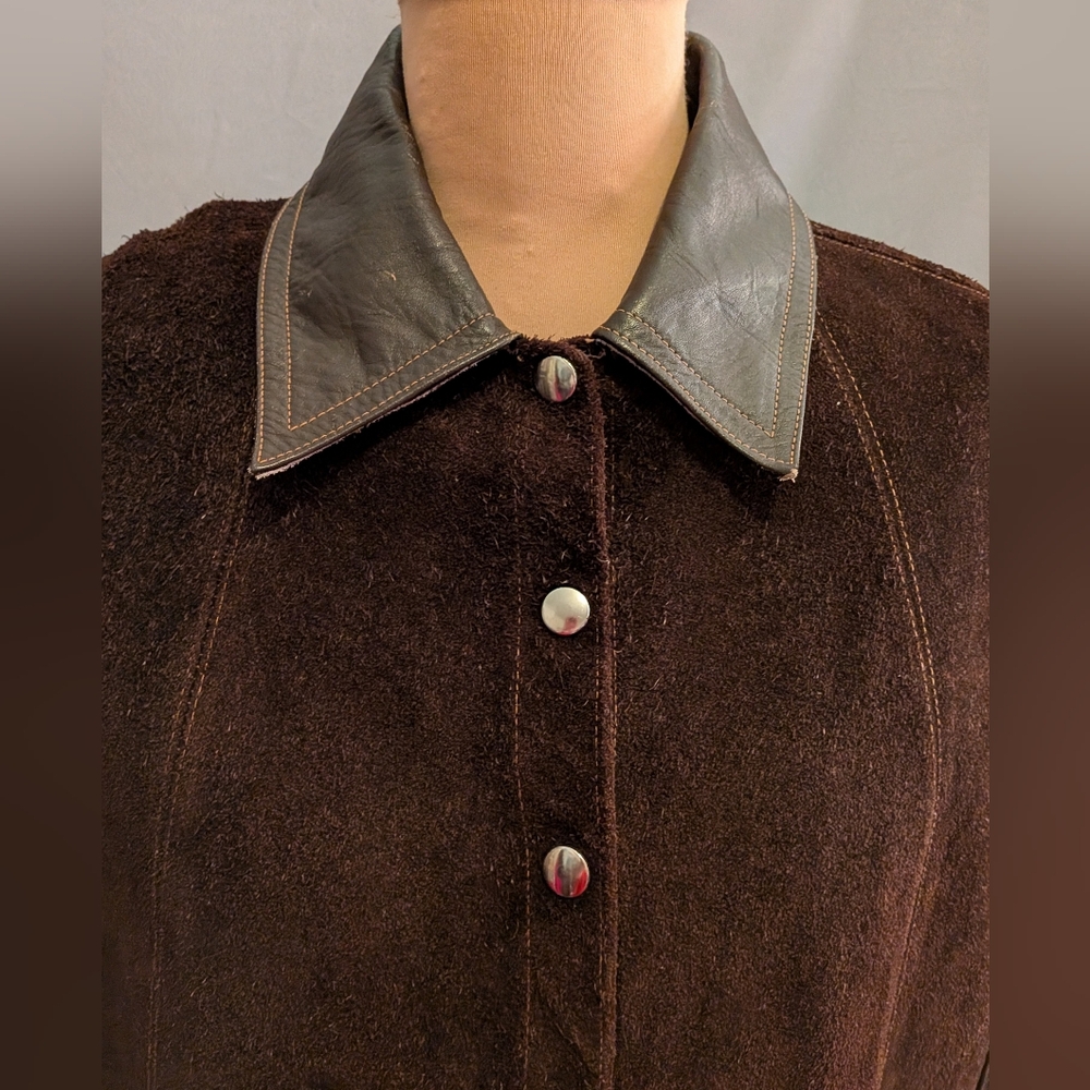 Vintage 1960s Chocolate Brown Suede + Leather Cape Poncho  Hippie style. M-L - Picture 2 of 7
